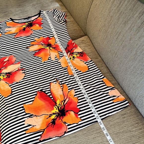Tiana B Dress Printed Minidress bold floral and striped shirt sleeve lightweight - Picture 9 of 14
